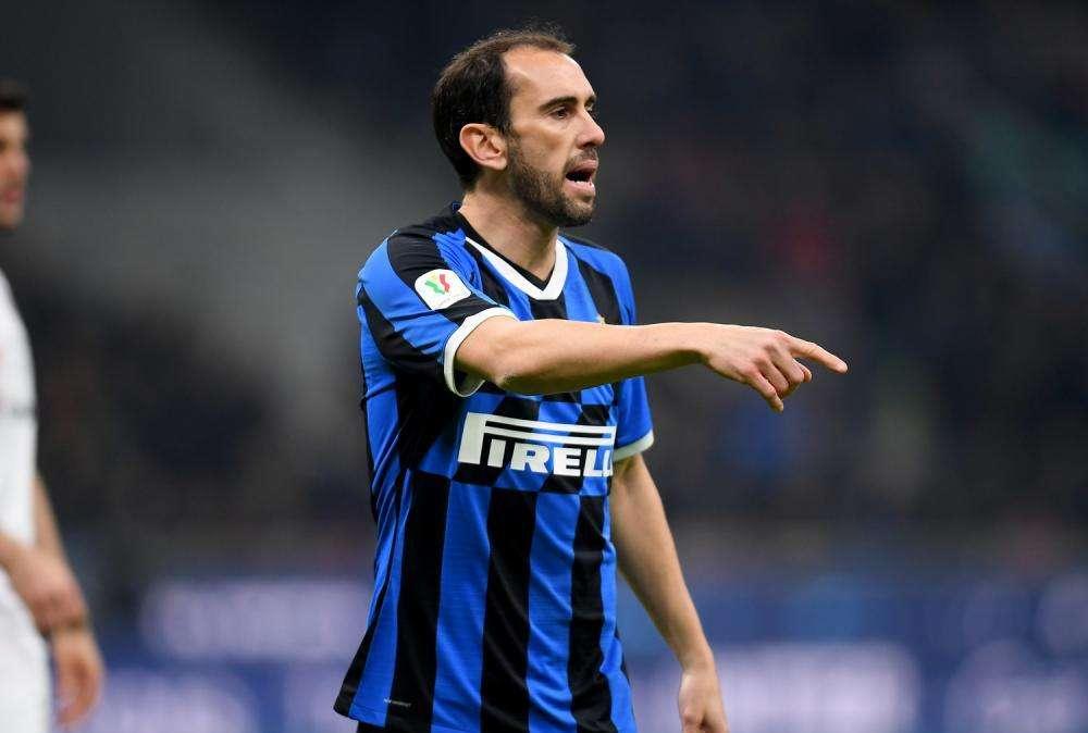 G. SPORTIVO, Turno di stop per Godin. Meite...