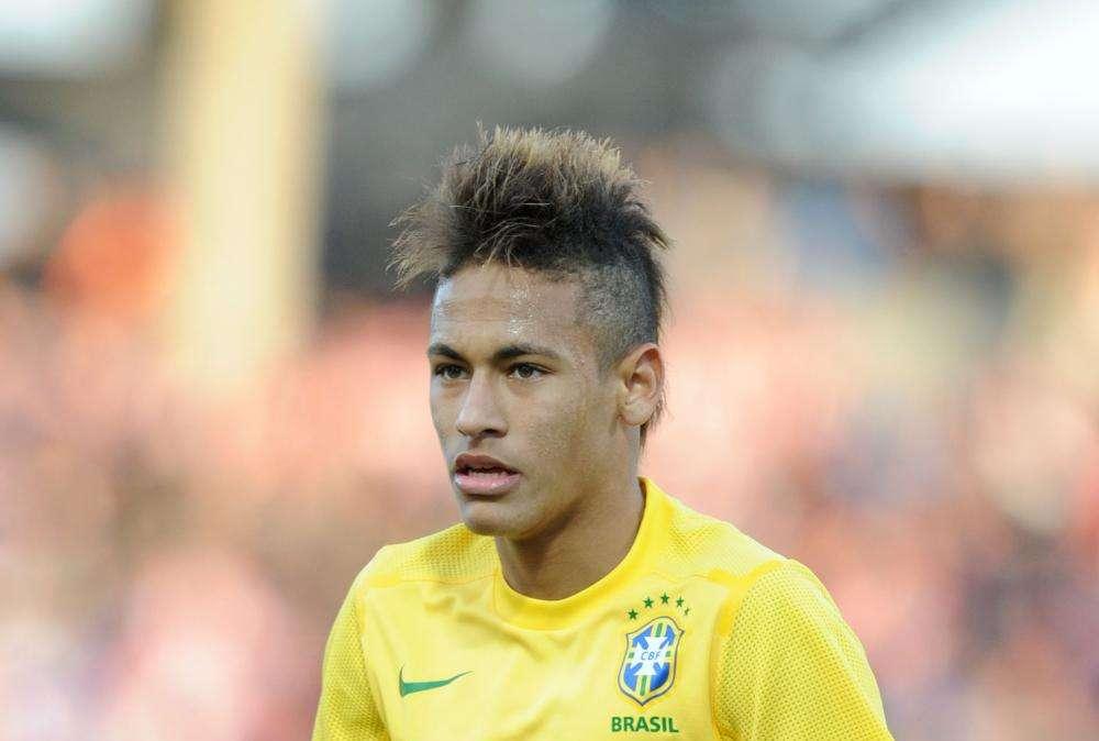 NEYMAR, Il Santos alza la clausola rescissoria