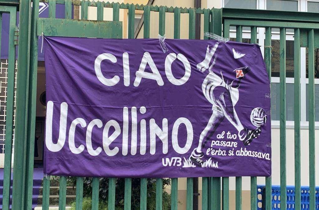 FOTO FV, Striscione esposto al Franchi: "Ciao Uccellino"