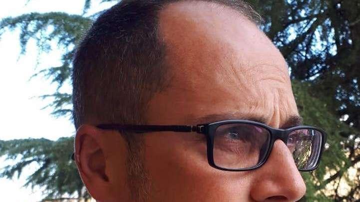 VOLANO GLI STRACCI, LA STORIA SI RIPETE. PIOLI HA SBAGLIATO, MA LA SOCIETÀ DOVREBBE CHIEDERSI PERCHÉ FINISCE SEMPRE COSÌ. NO AL TOTO ALLENATORE: TRA UN MESE C’È LA COPPA