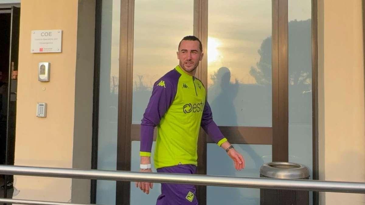 Fiorentina, per Harrison visite mediche di rito al Viola Park: le immagini