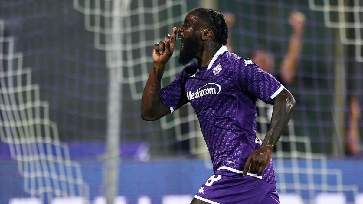 NAZIONE, Cagliari piccolo. Applausi per i viola