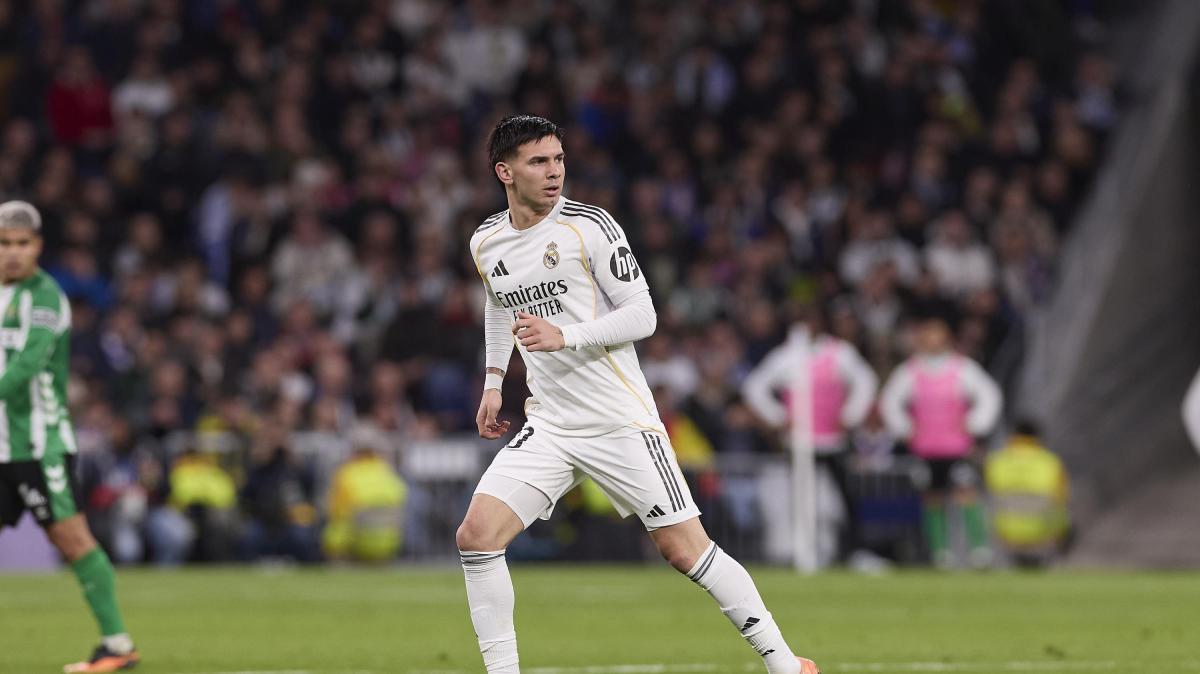 Mastantuono in prestito secco? Per il Corriere Fiorentino viola e Real riparleranno a giugno 2027