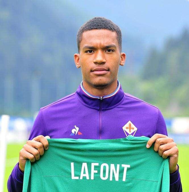 FOTO FV, Ecco Lafont e la sua nuova maglia