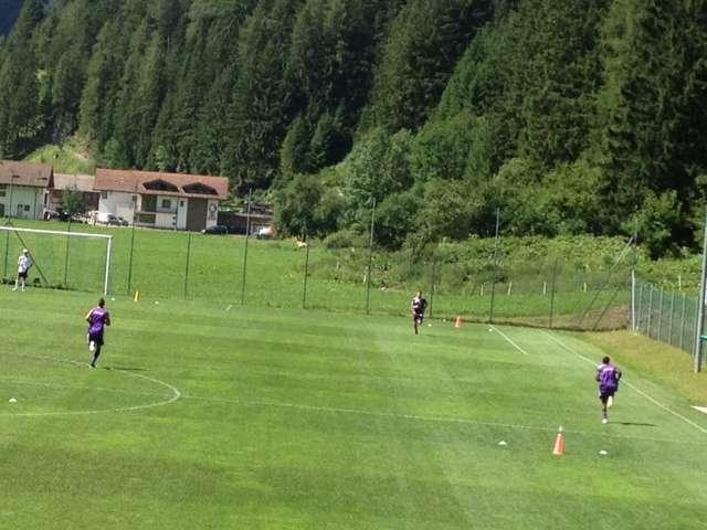 MOENA, Sull'altro campo lavoro atletico