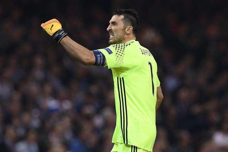 BUFFON, Solo Dybala poteva prendere la 10 della Juve