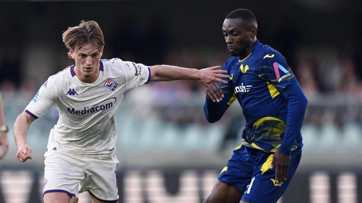 Dal rosso di Verona alla bolgia di Selhurst: la Fiorentina chiama, Gudmundsson deve rispondere