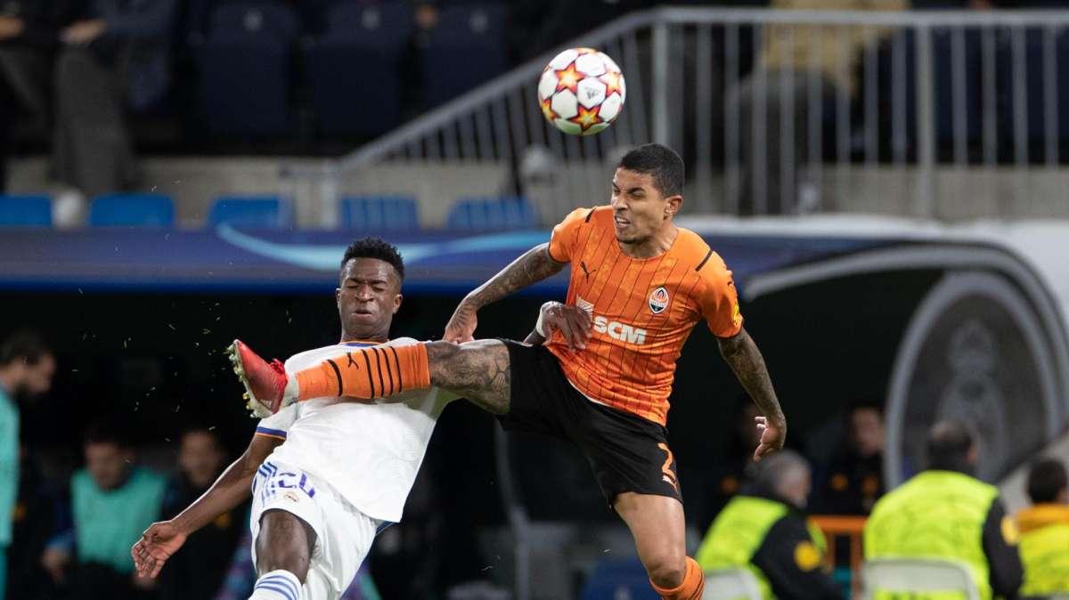 LA FIORENTINA ASPETTA DODÔ: ACCORDO TROVATO, MA C'È BISOGNO DI ALTRO TEMPO
