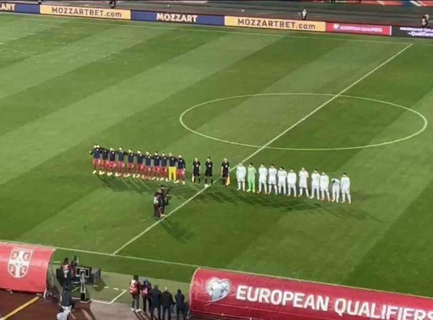 VIDEO FV, Il calore del tifo serbo alla fine dell'inno