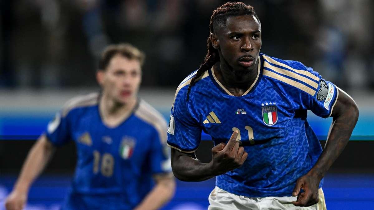 Kean trascina l'Italia: "Sale in cattedra, se gira lui si può sognare". Le pagelle