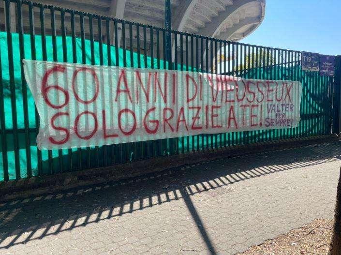 Striscione al Franchi a 12 anni dalla scomparsa di Valter Tanturli: "60 anni di Vieusseux solo grazie a te!"