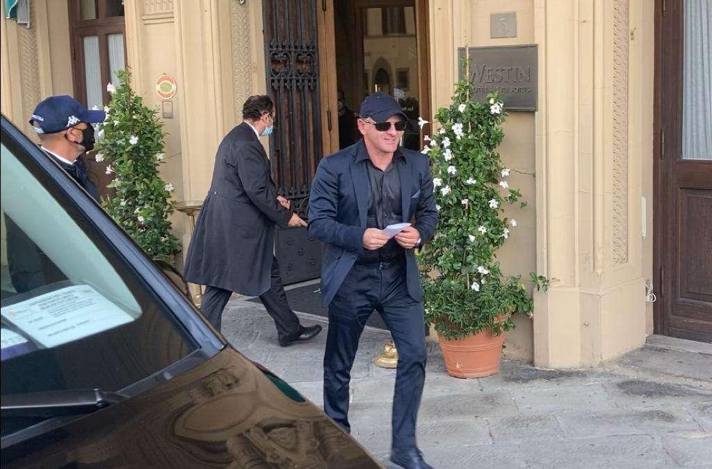 IACHINI, Fuori dall'hotel: "Tutto ok. Vi diranno loro"