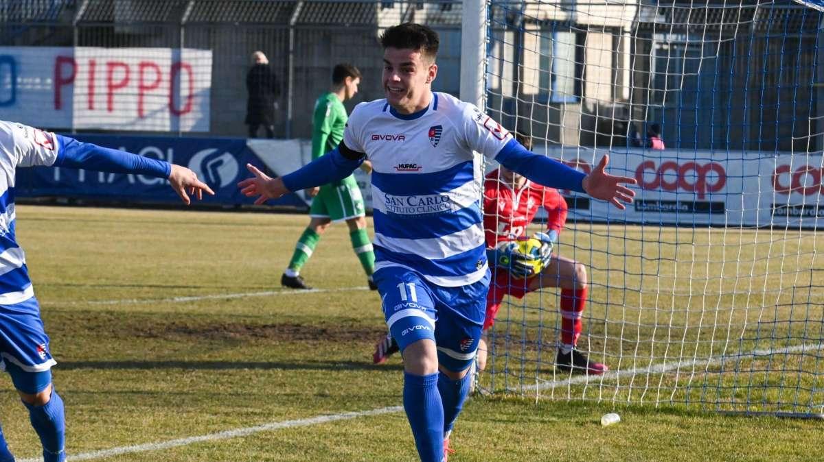 N. PIEROZZI A FV: "VIVO UN ANNO PERFETTO: ORA 10 GOL. PENSO GIÀ A MOENA. E LE ALI VIOLA..."