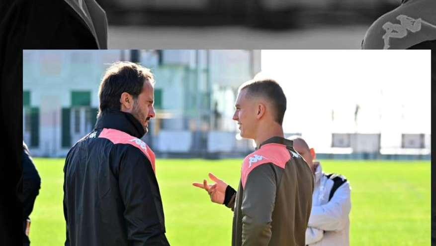 FOTO, Gudmundsson ricorda Gilardino ai tempi del Genoa