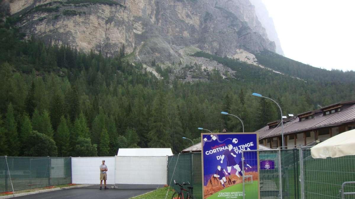 CORTINA, Atmosfera tranquilla, presenti circa 50 tifosi