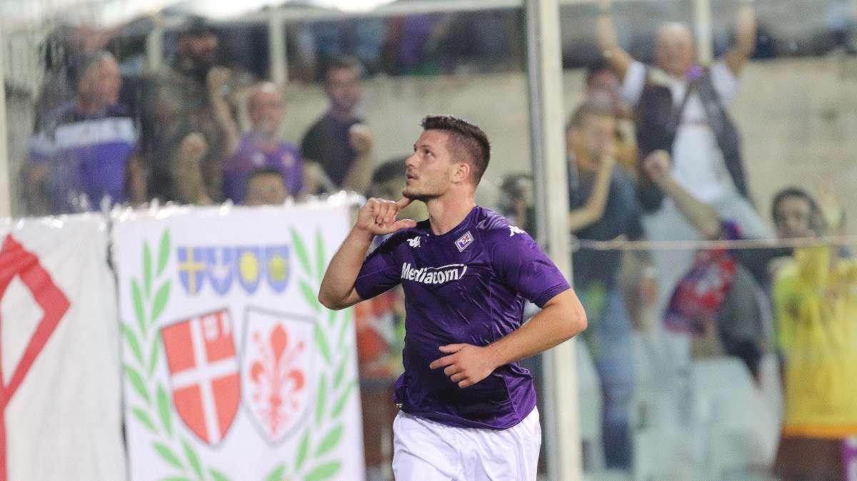 COME IBRA, ILICIC E SIMEONE: IL GESTO DI JOVIC FA DISCUTERE
