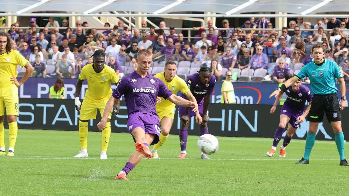 RIGORI A FAVORE, Con il Var comanda l'Inter. Viola 6ª