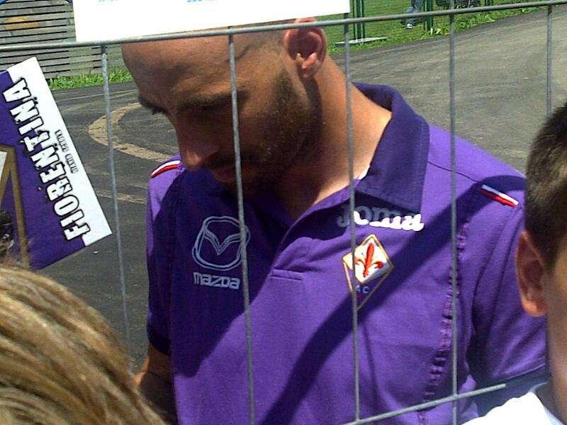 MOENA, Agli autografi Borja, Romulo e...