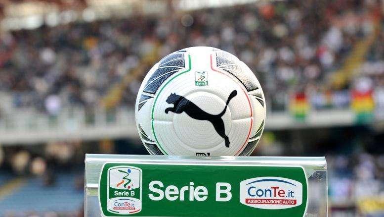SERIE B, Il Cagliari vola in testa. Bari ai play-off