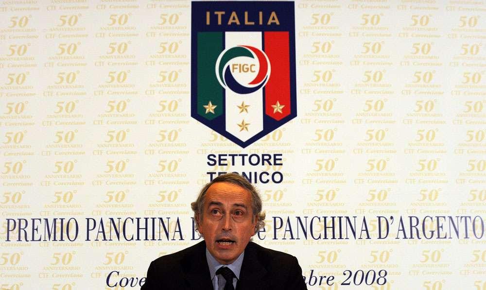 TERREMOTO, Anche il calcio si mobilita
