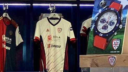 FOTO FV, Cagliari Store di Elmas: omaggio a DA13
