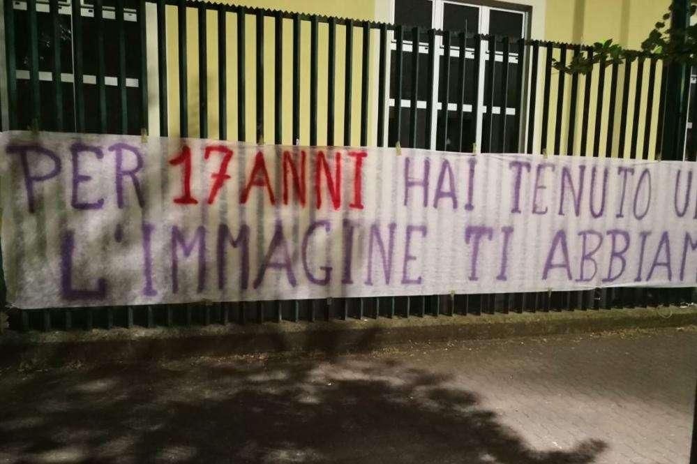 FRANCHI, Appeso uno striscione contro DDV