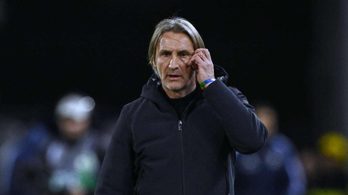 Cagliari-Fiorentina 1-2: Nicola va all-in: i rossoblù terminano le sostituzioni al 66'