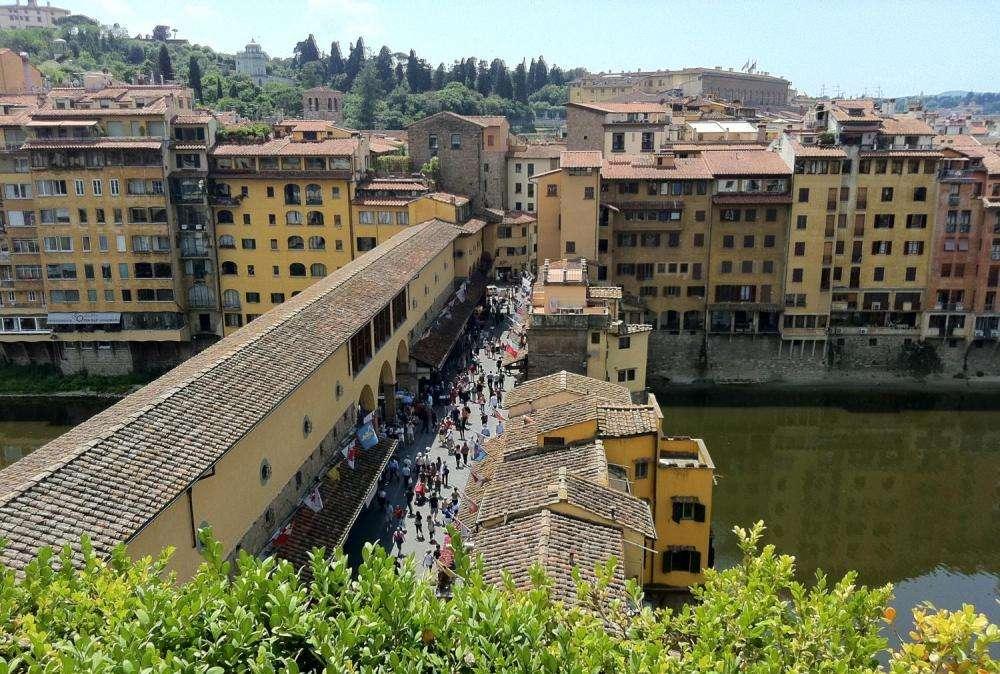 L'EMERGENZA DI OGGI, IL RISCHIO DI DOMANI