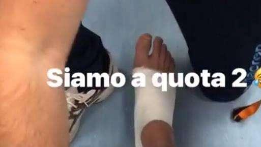 FOTO, Due fasciature alla gamba dx di Immobile