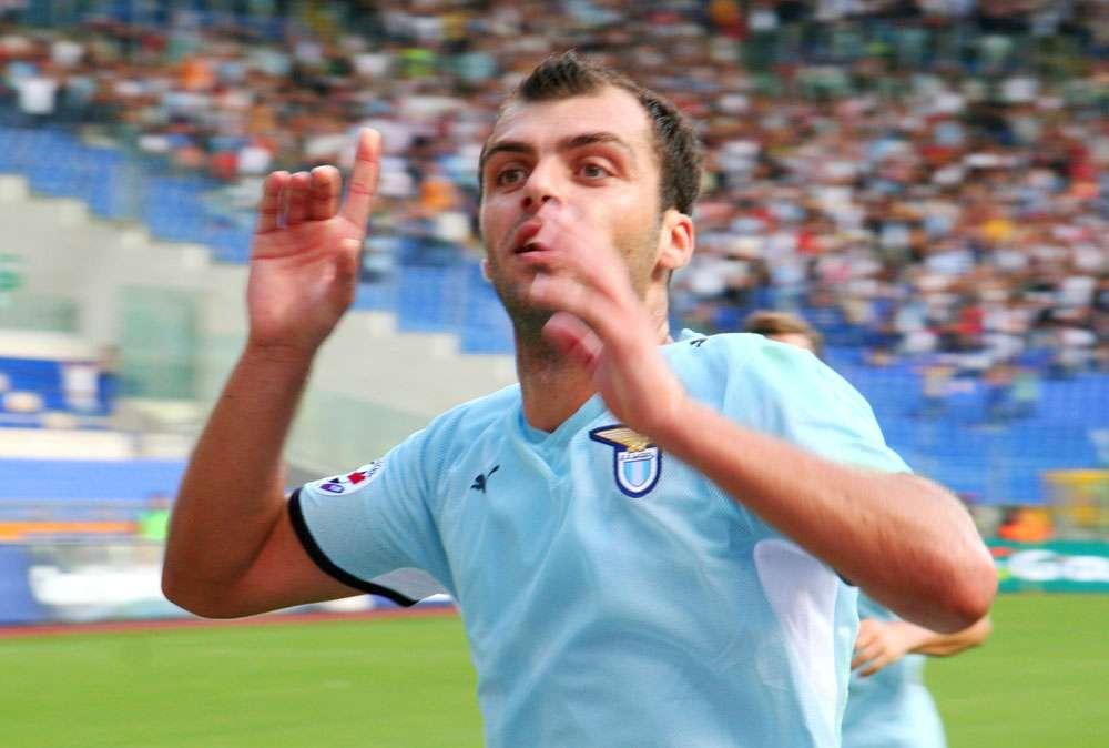 AG. PANDEV A FV, La Fiorentina non lo cerca