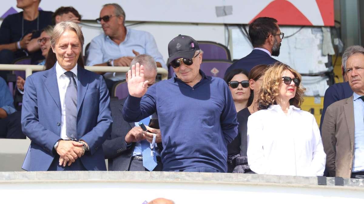 Mercato, il saldo tra costi e ricavi: Milan in cima alla classifica. Viola nemmeno quinti