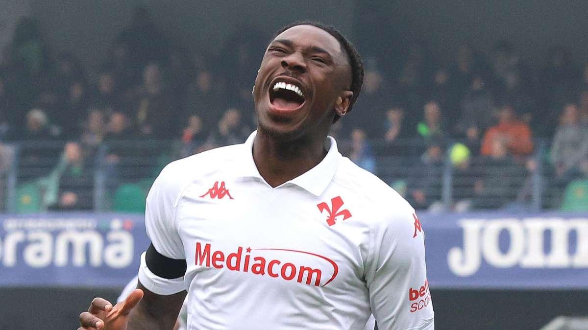 Kean festeggia: "Grazie alla mia gente". Poi una serie di foto, anche dall'ospedale