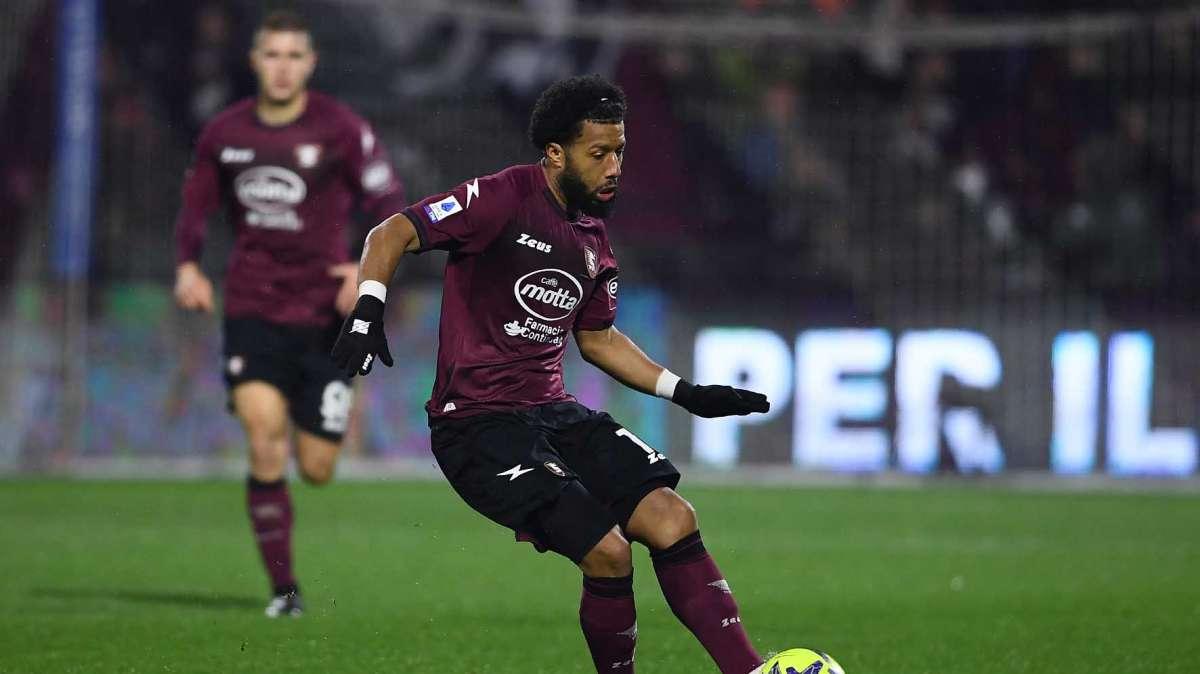 LEC-SAL 1-2, Salernitana sale a -2 dai viola