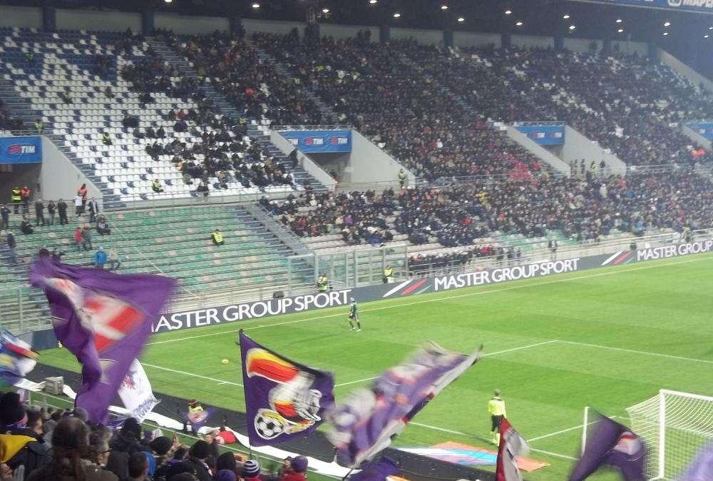 TIFOSI, Massimo in 700 a Reggio: niente esodo viola