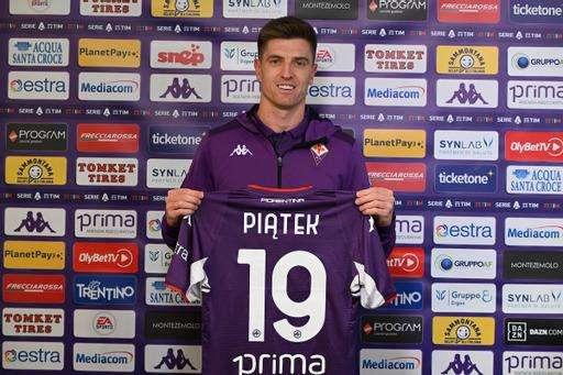 EX ALL. PIATEK A FV, Simile a Lewa ma più giovane