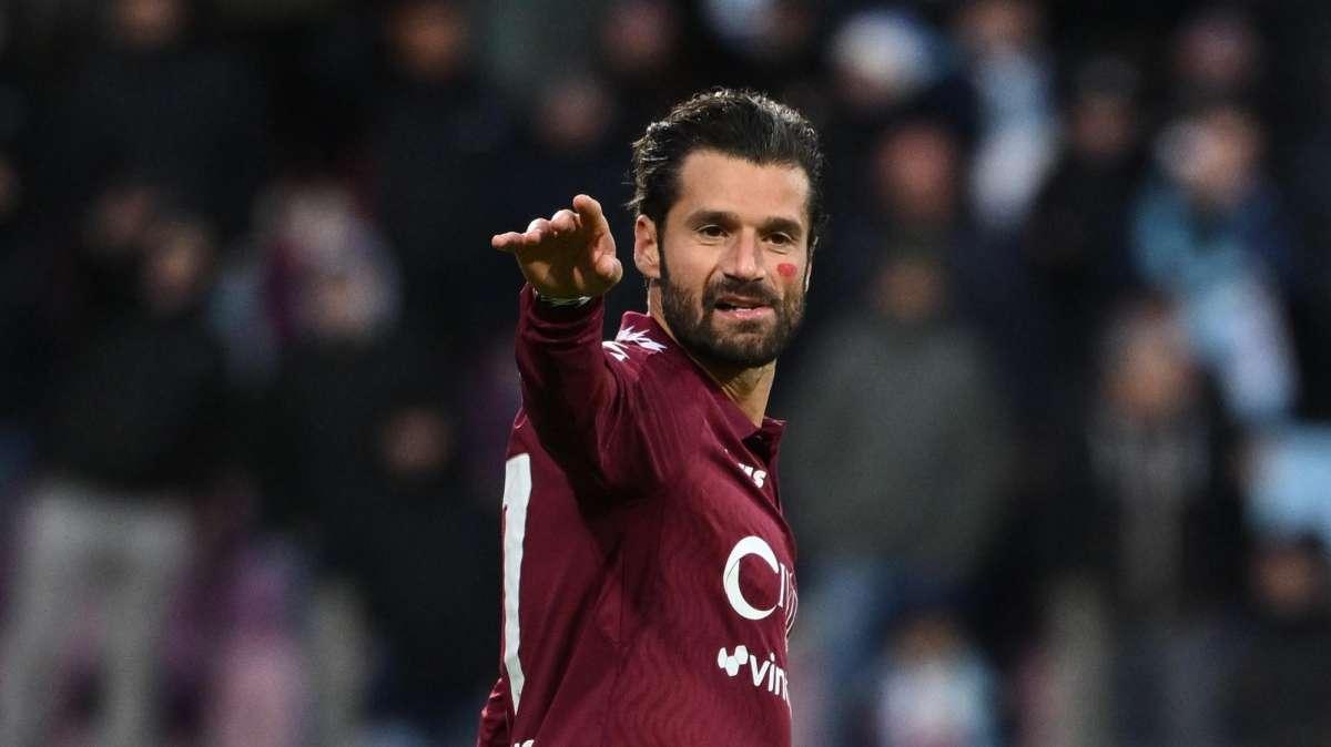 SALERNITANA, Kastanos e Candreva battono la Lazio 2-1