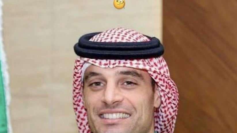 FOTO, Bonaventura in abiti arabi, la moglie ci scherza su