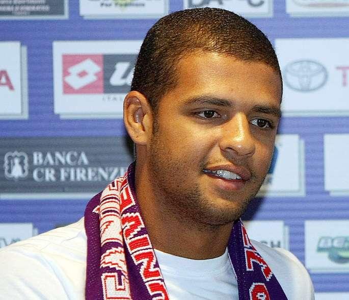 FELIPE MELO, Resto alla Fiorentina e rinnovo!