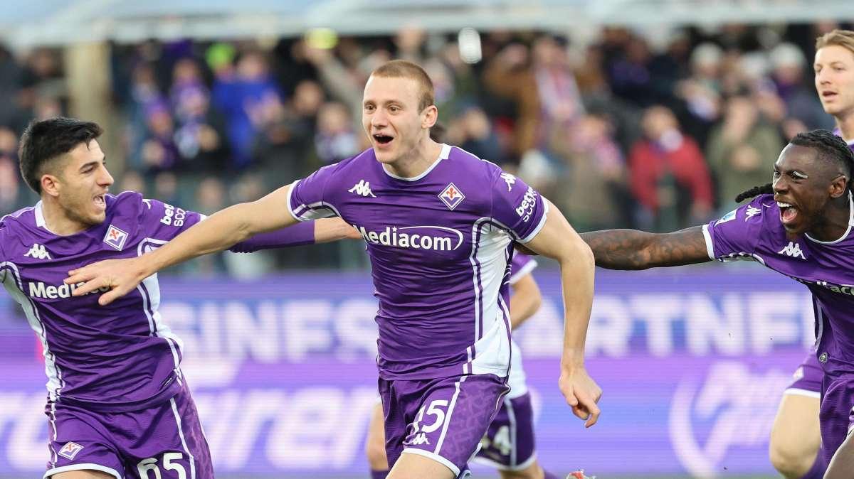 La rivoluzione silenziosa della Fiorentina: sta nascendo una squadra camaleontica