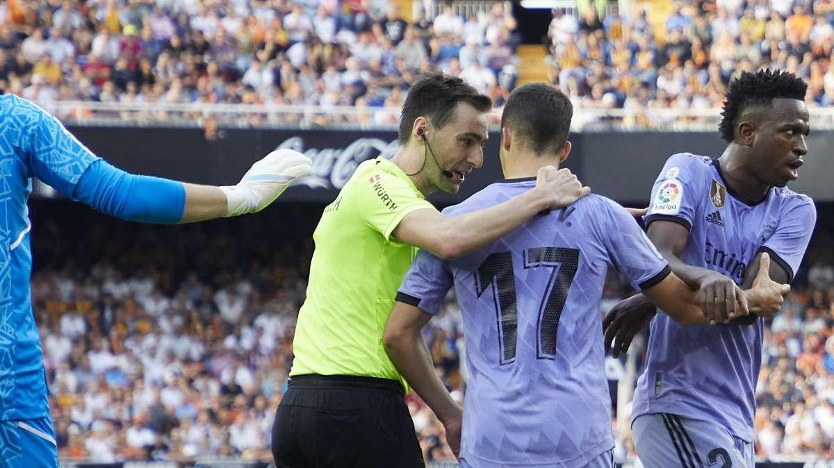 Fiorentina-Polissya, team arbitrale tutto spagnolo: fischia Ricardo De Burgos