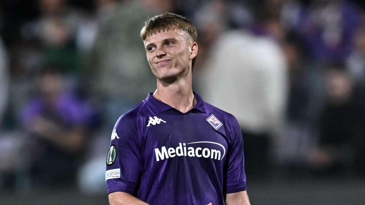 Gudmundsson, il report medico della Fiorentina: "Sollecitazione del legamento"