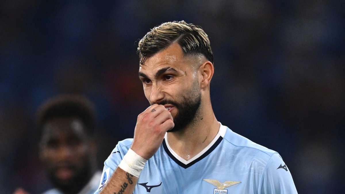 Lazio, tra la contestazione dei tifosi e lo stop in allenamento di Castellanos