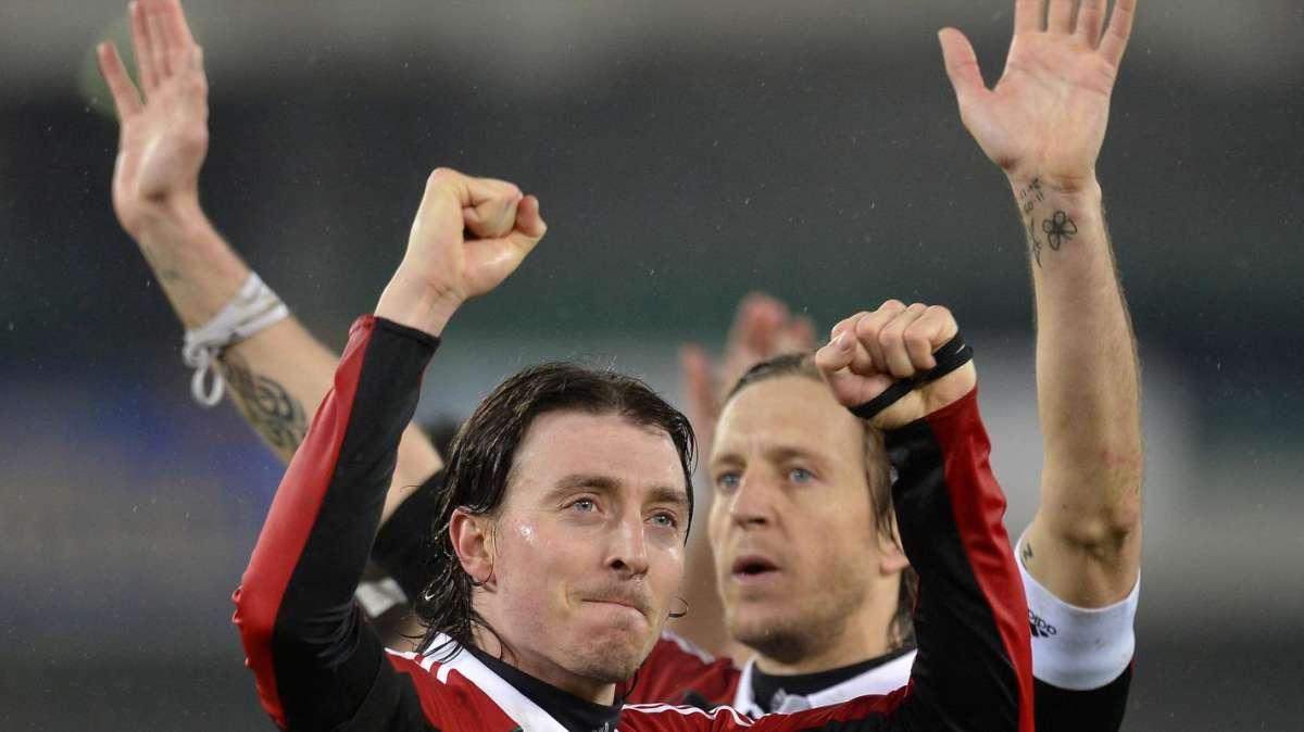 MONTOLIVO, Ambrosini, un onore giocare con te