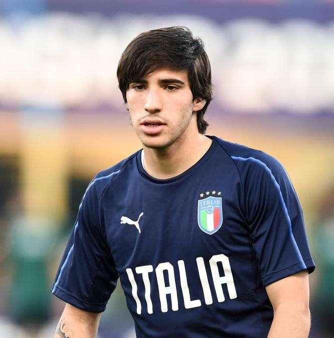SKY, Nel progetto viola Tonali è il regista ideale
