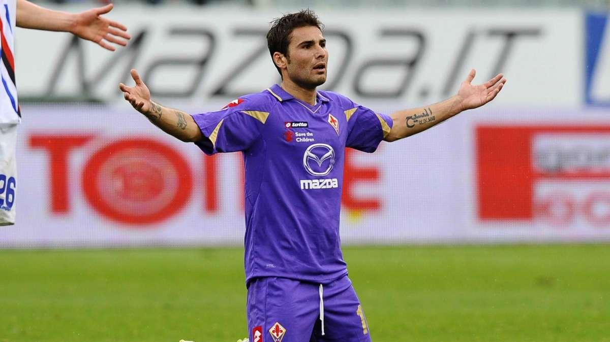  "OCCHI PUNTATI SU..." La viola più brutta di sempre