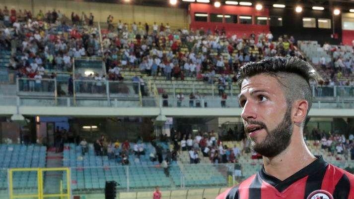 IEMMELLO, Aggredito in campo, la moglie: "La figlia..."