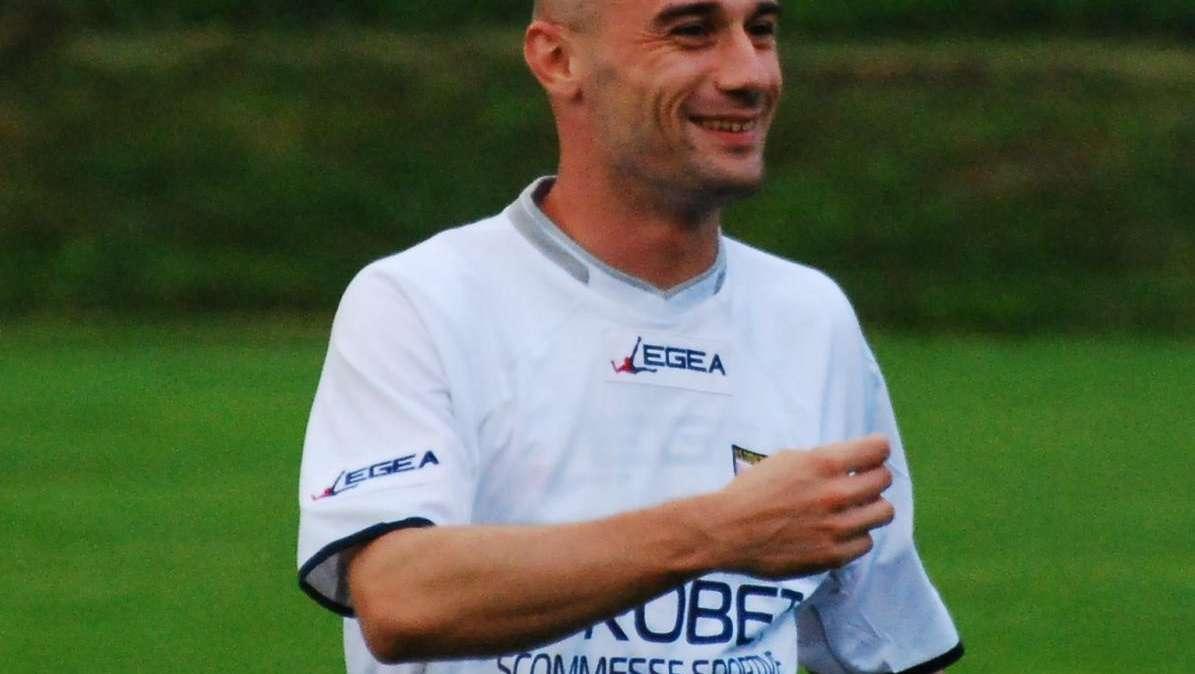 GUANA, Finalmente in campo
