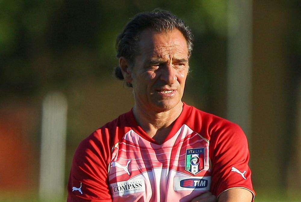 NAZIONALE, Inizia l'allenamento, presenti i tre viola