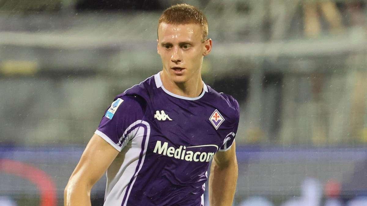 Comuzzo e un avvio di stagione più che complesso: ma la Viola lo difende