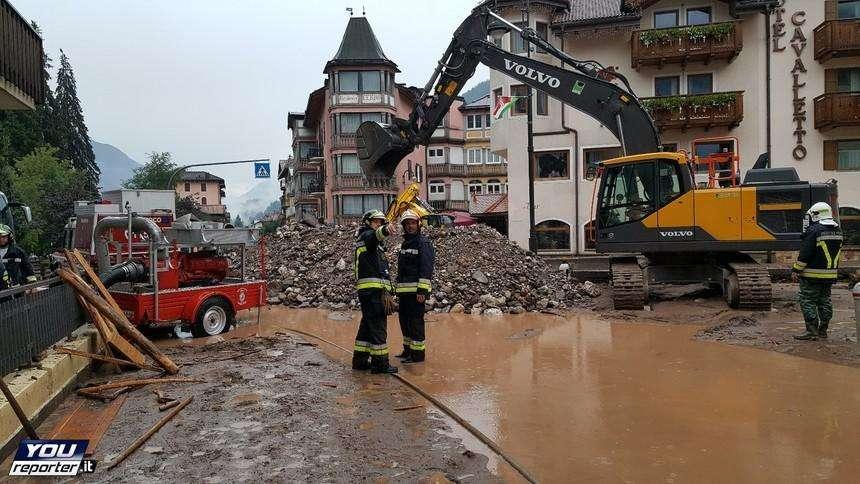 WEISS (APT VAL DI FASSA) A FV, MOENA SPLENDERÀ. ACF? TUTTO OK. GLI "ANGELI DEL FANGO"...